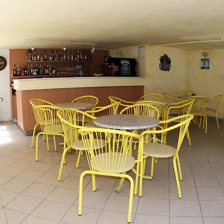 ホテル Ancora ベラーリア・イジェア・マリーナ