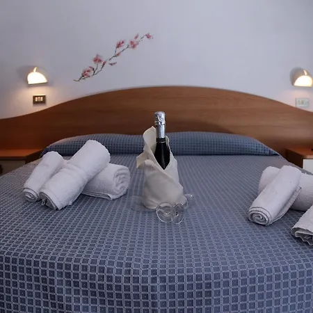 Ancora ホテル ベラーリア・イジェア・マリーナ